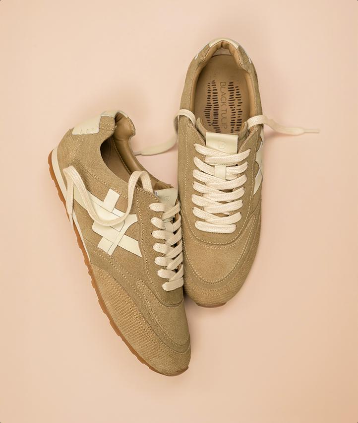 Women Sneakers collection image