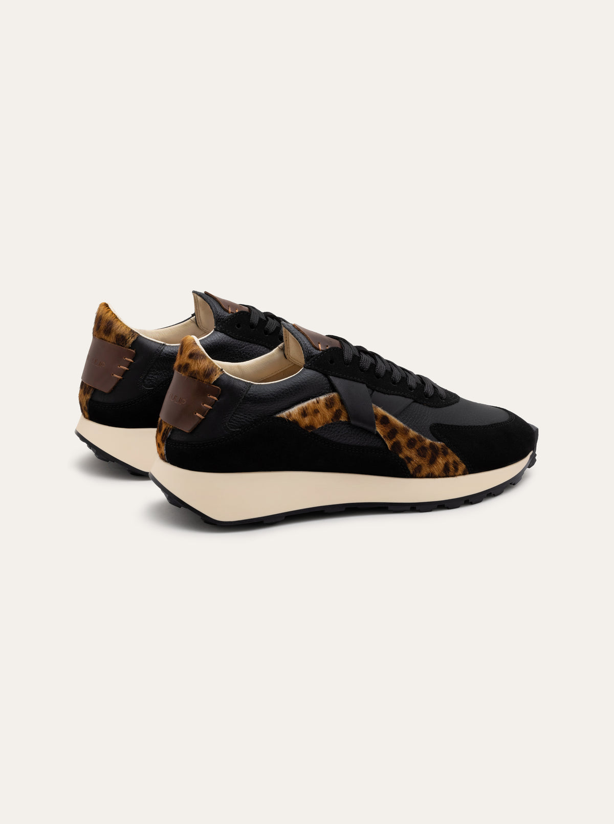 Black Tulip Arbi Sleek Sneaker in Leopard β women's leather trainers, toe and lacing detail