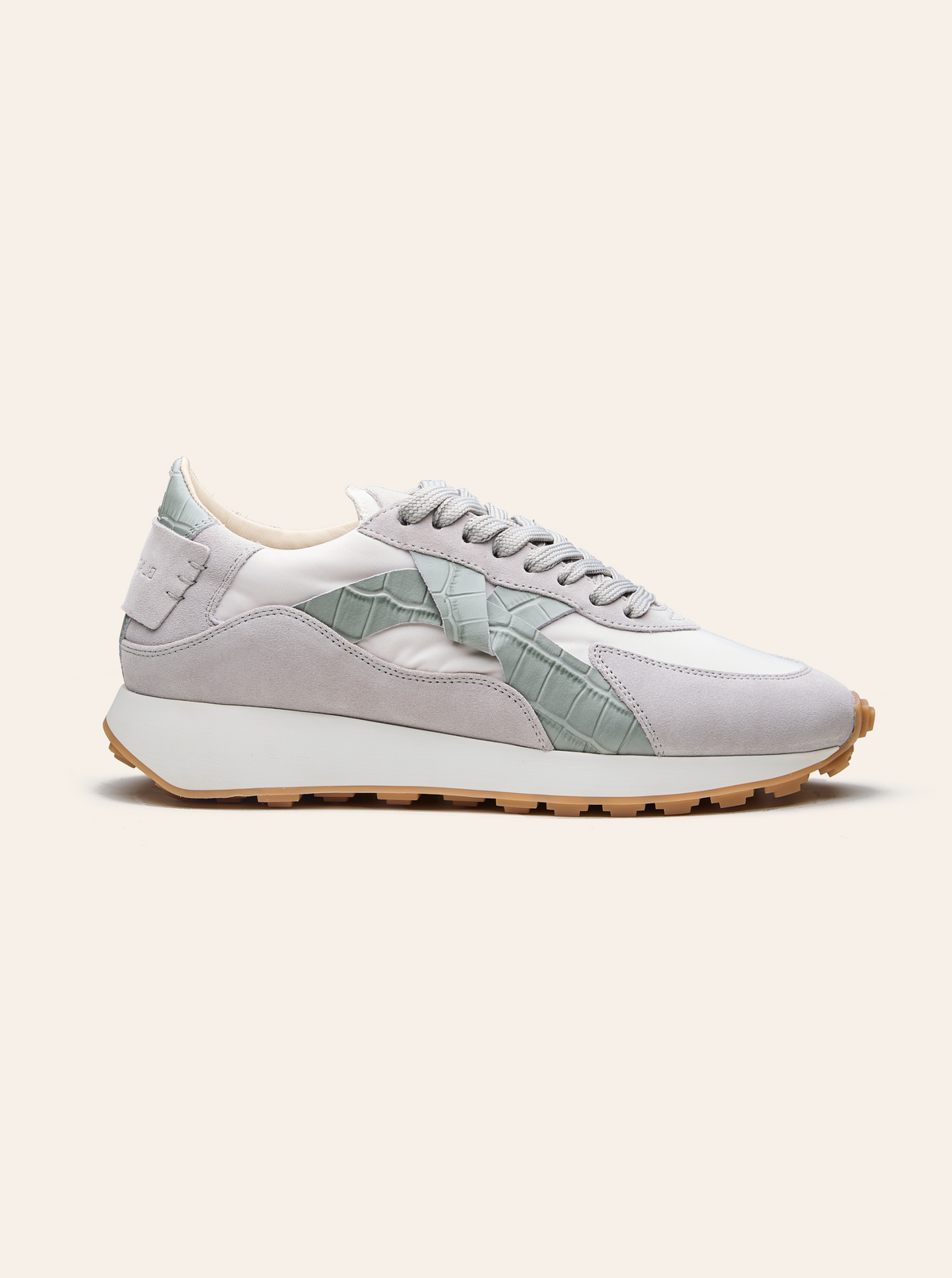 Black Tulip Arbi Sleek Sneaker in Light Grey β women's leather trainers, heel and counter detail