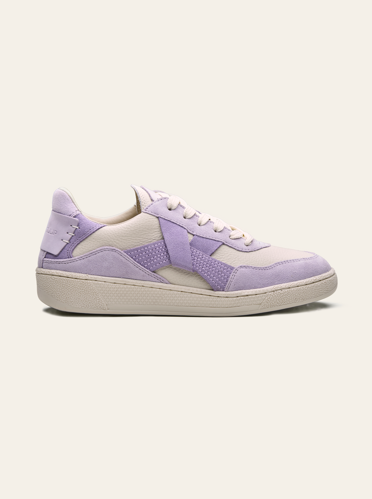 Black Tulip Cassava Classic Tennis Trainer in Lilac β women's leather tennis trainers, heel and counter detail