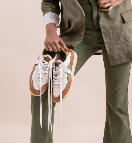 What Shoes Should I Pack In My Suitcase? Your Ultimate Guide To Travel Footwear