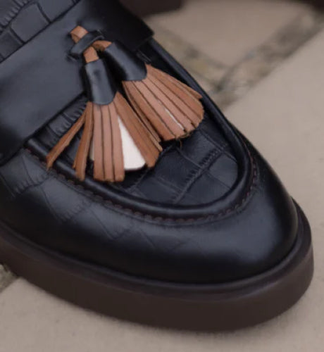 The Perfect Match: Deciding Which Color Shoes Is Best for All Dresses