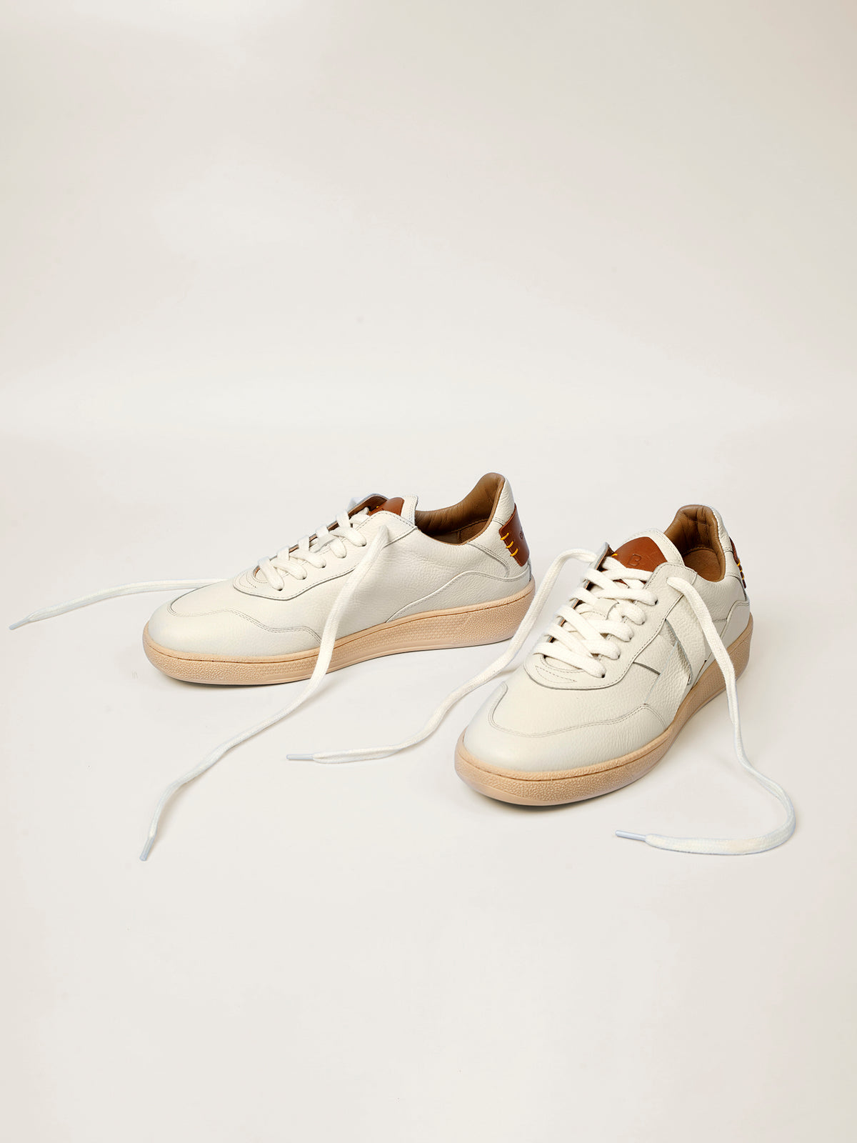 Cassava Classic Tennis Trainer - Vintage Off-white