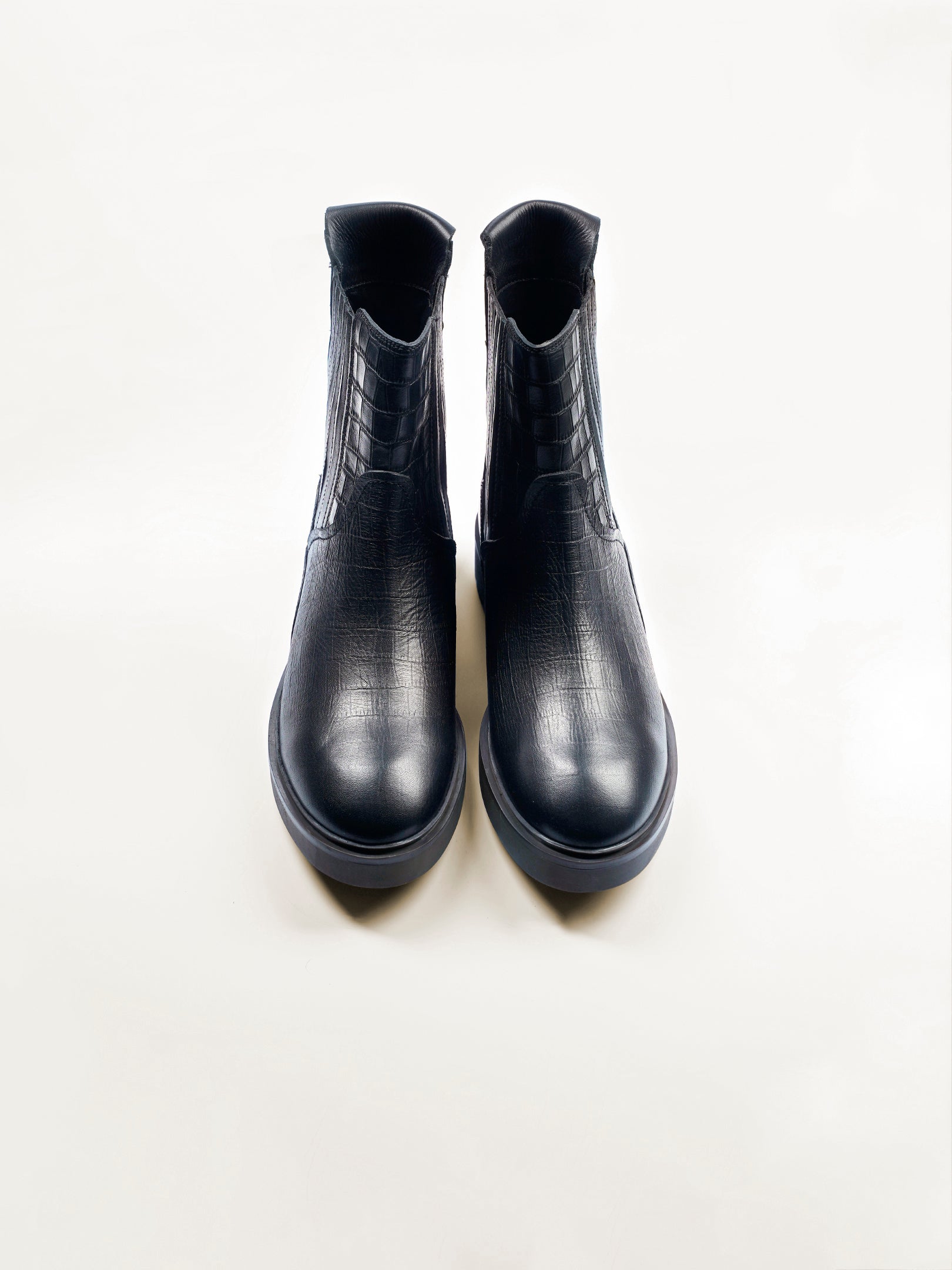 Croc chelsea store boots