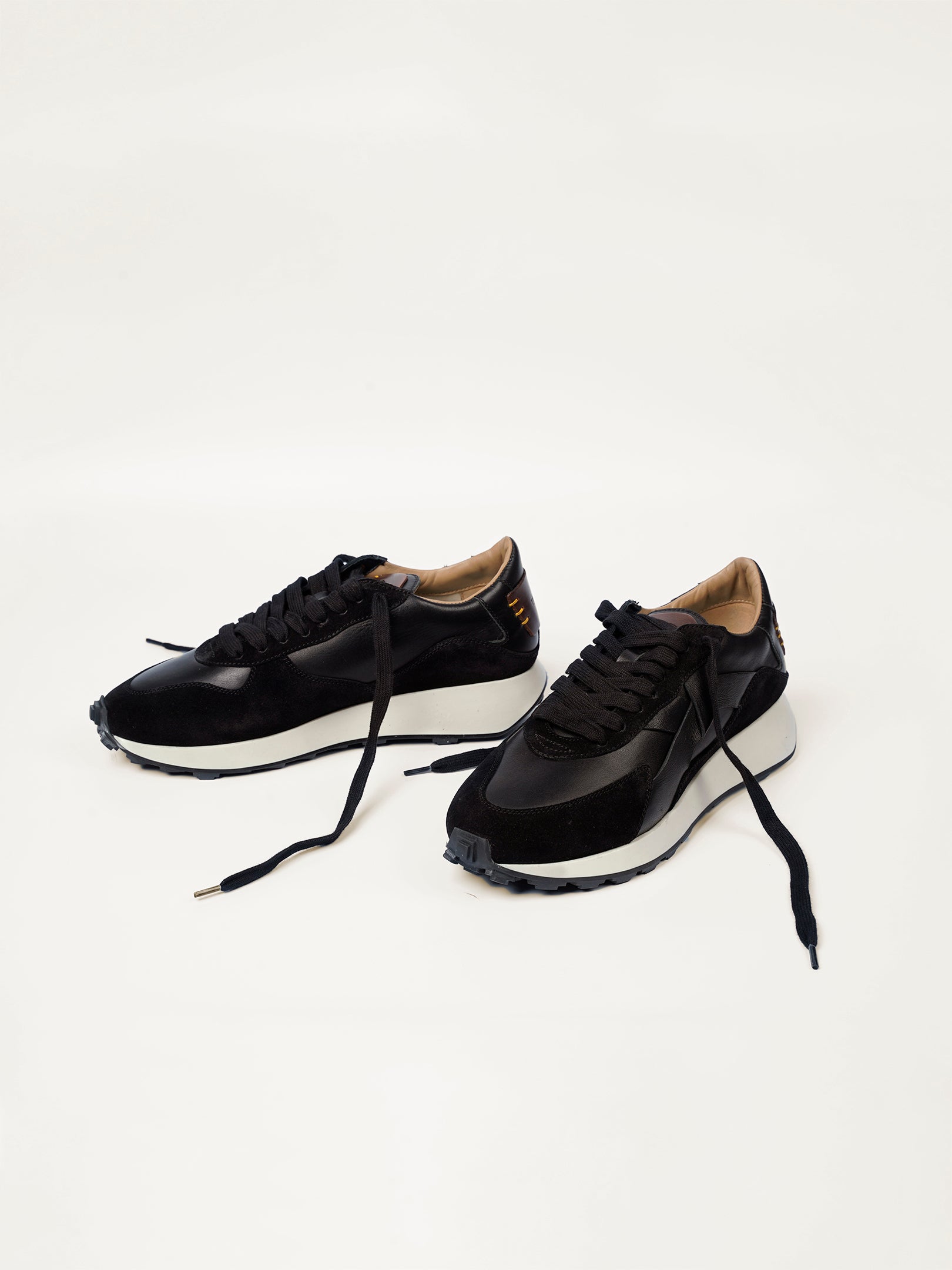 Sleek store leather sneaker