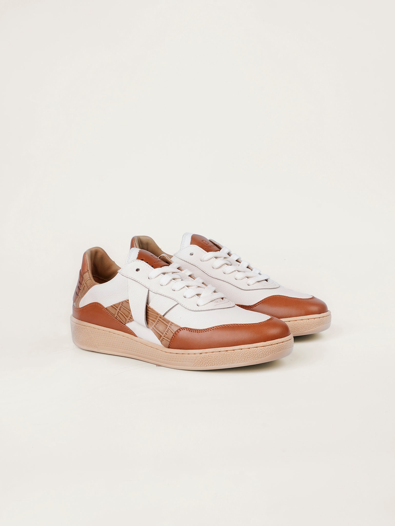 Cassava Classic Tennis Trainer - Off-White Earthy
